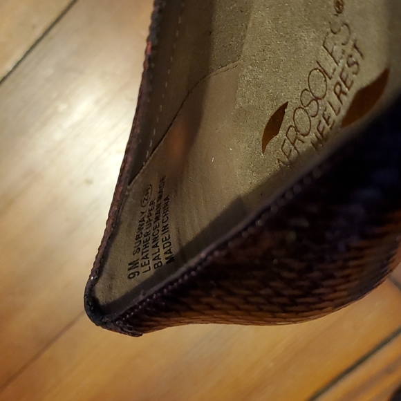 Aerosoles Subway leather reptile print slip on. Sz 9M - Picture 8 of 8